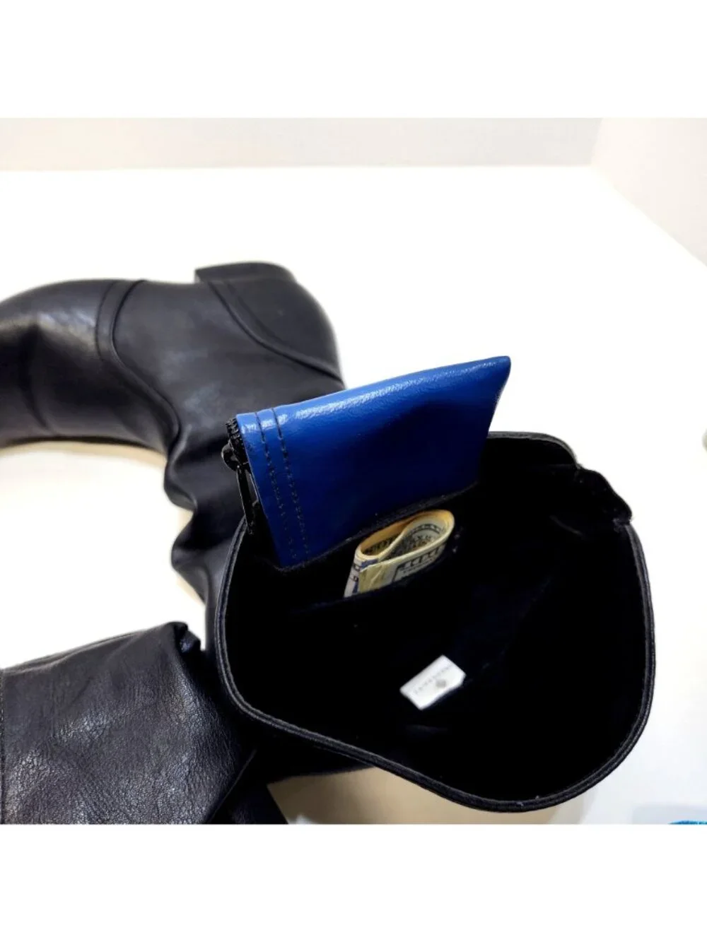 Dream Pairs Knee-High Boots Secret Compartment Size 7 Faux Leather Soft Interior
